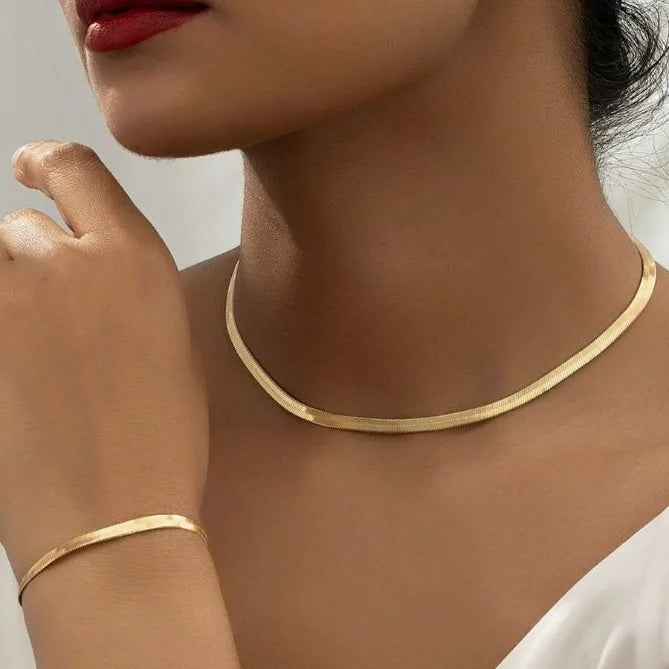 Ensemble collier et bracelet à chaîne serpent