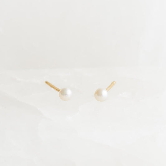 June Birthstone Stud Earrings 14k Gold - Pearl
